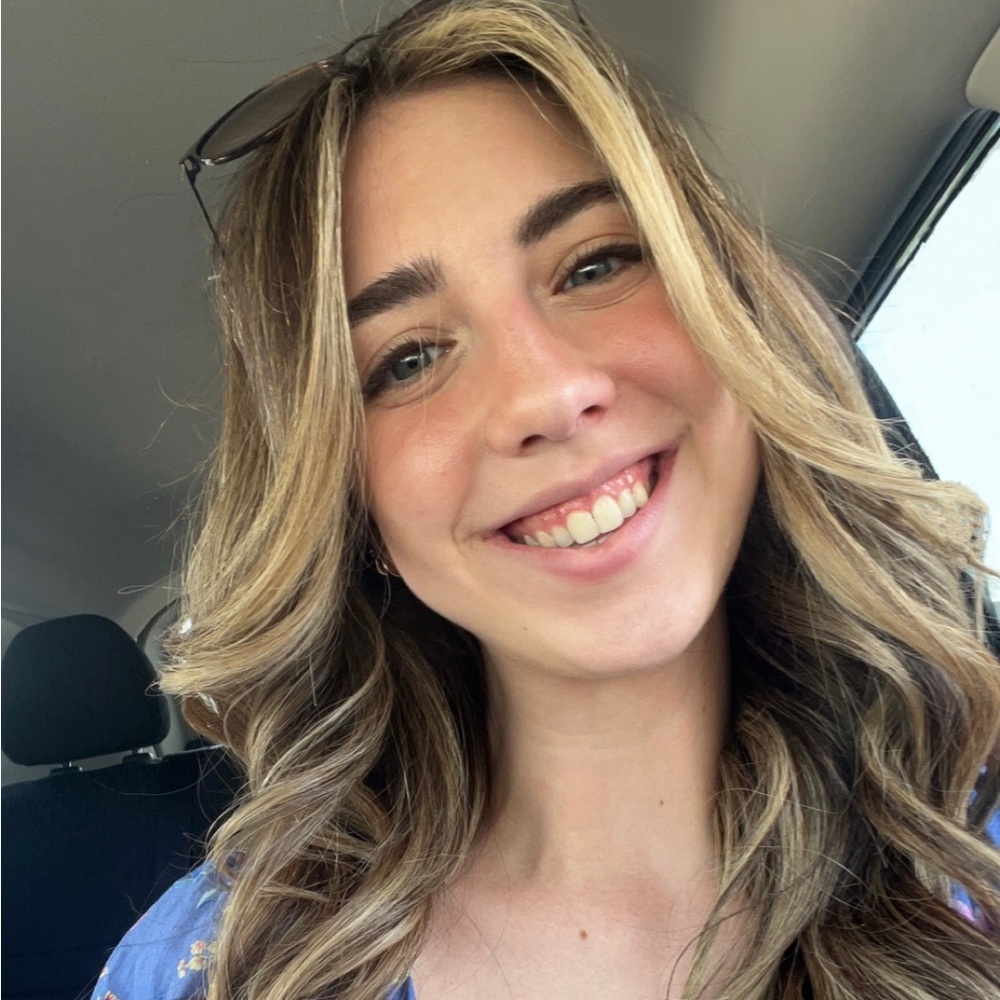 Meet your Posher, Stephanie